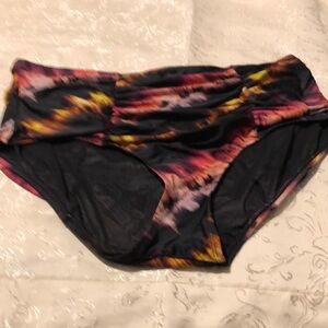 TORRID Ladies Swimsuit Bottom Size 3